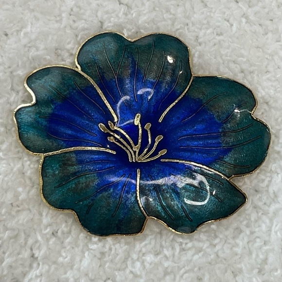 Jewelry - Blue Green Geranium Flower Enamel Brooch Vintage